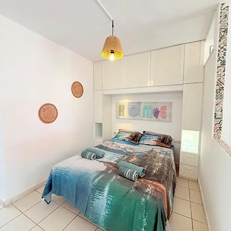 Sunny Terrace, Fast Wifi Relax & Remote Work Quiet Area Apartamento Arona (Tenerife)