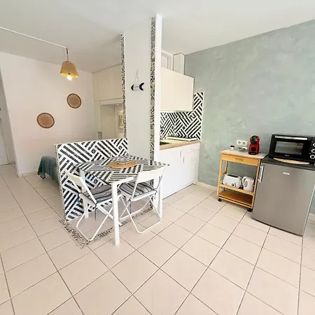 Sunny Terrace, Fast Wifi Relax & Remote Work Quiet Area Apartamento Arona (Tenerife)